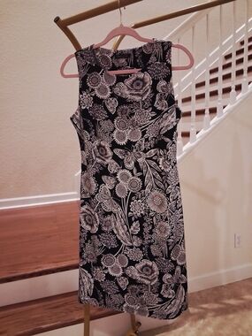 The Perfect Sleeveless Black and White Floral Midi Dress